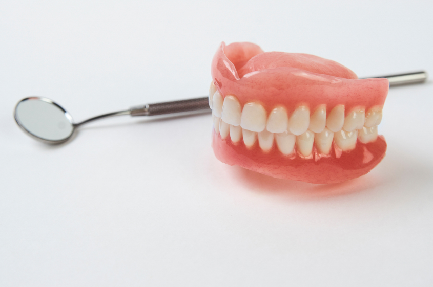 入れ歯完成・メンテナンス