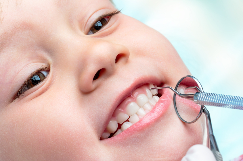 1. 小さなサインを見逃さず、将来の歯を守れる！